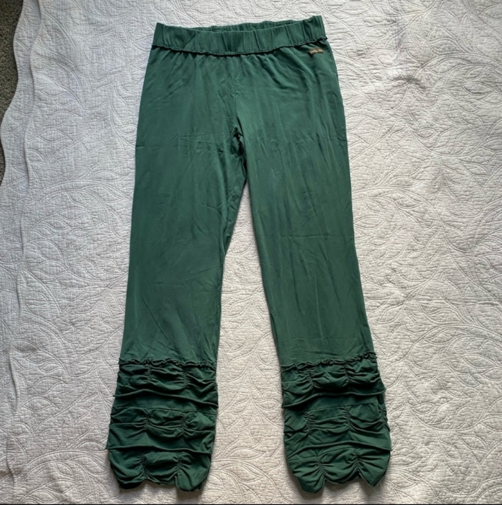 Not for sale iso MALTILDA JANE paint by numbers ruffles leggings